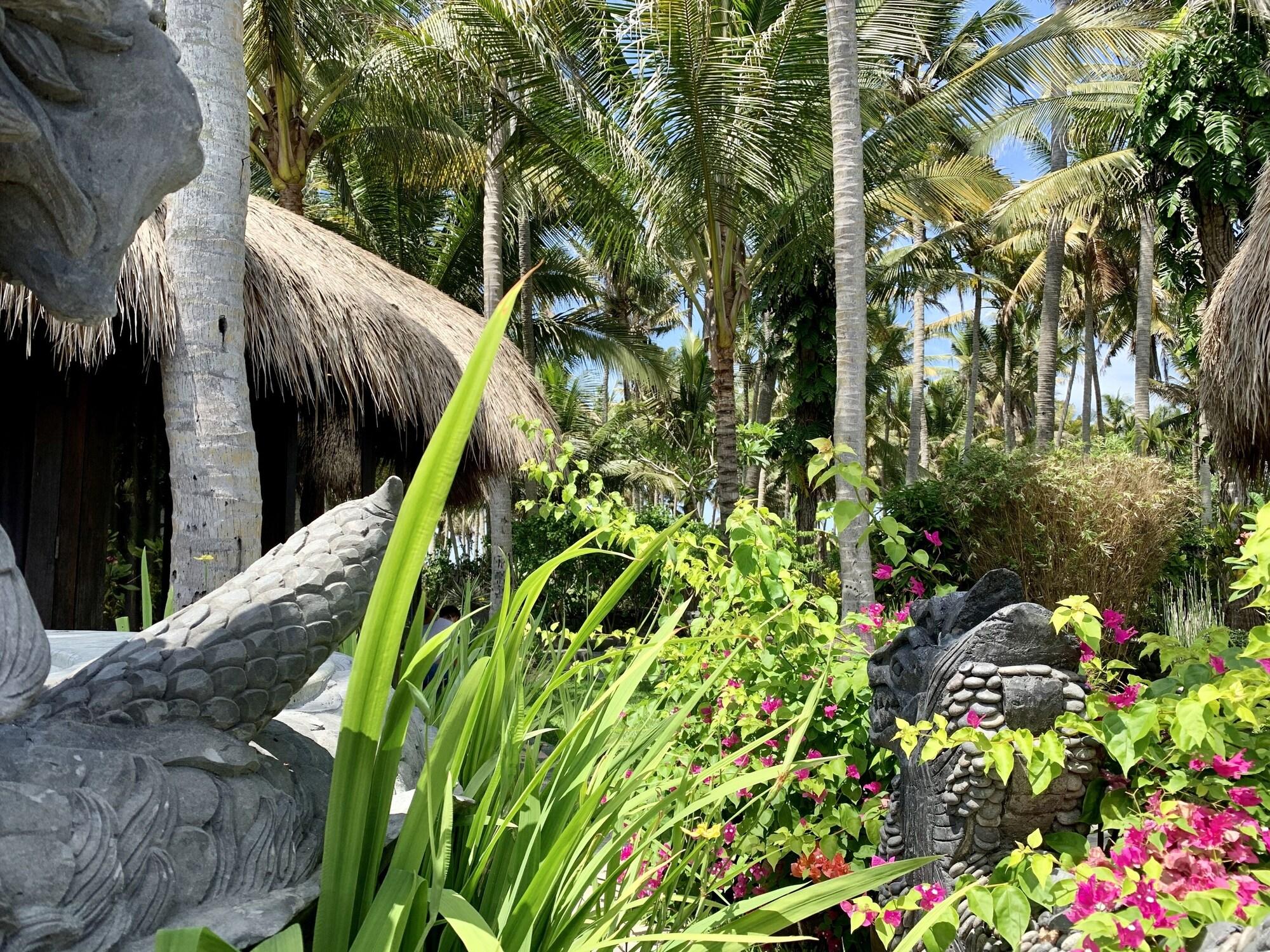 Most Exotic Beachfront Villa Keong Selemadeg Екстериор снимка