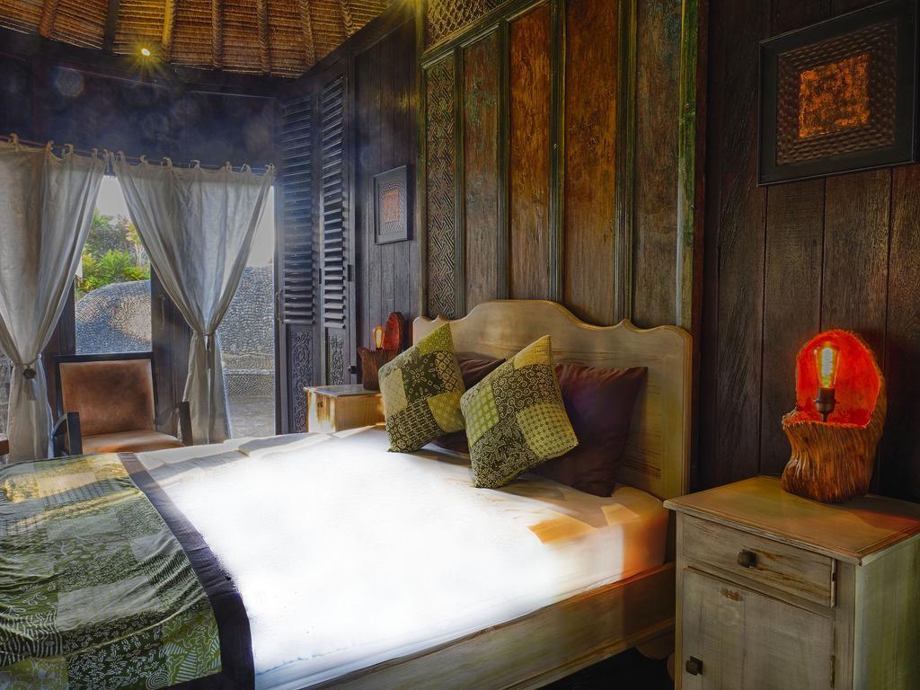 Most Exotic Beachfront Villa Keong Selemadeg Екстериор снимка