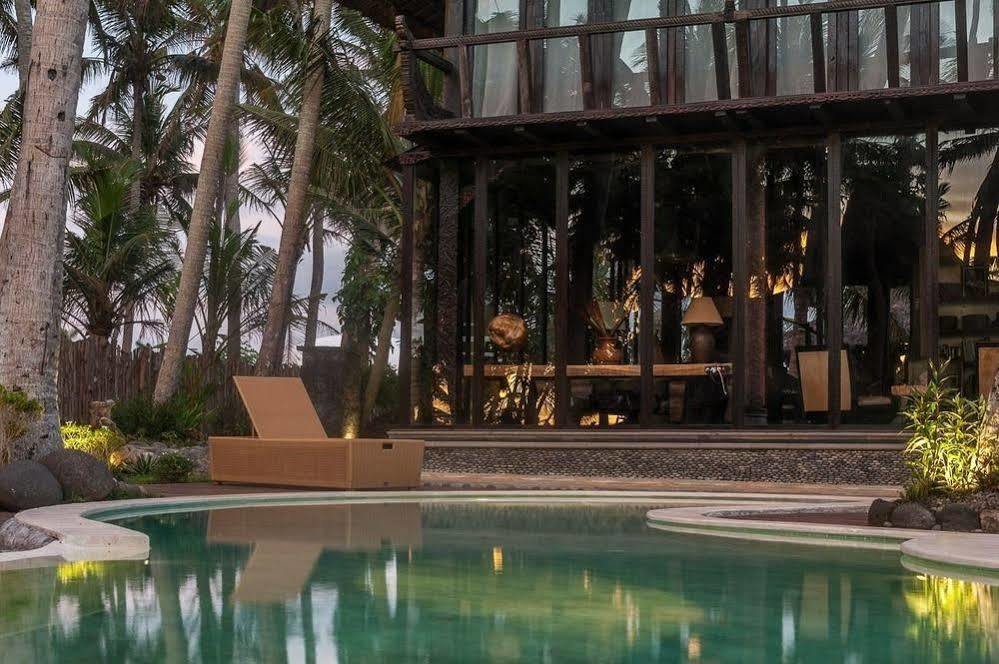 Most Exotic Beachfront Villa Keong Selemadeg Екстериор снимка